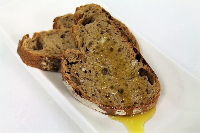 slice of bread with olive oil